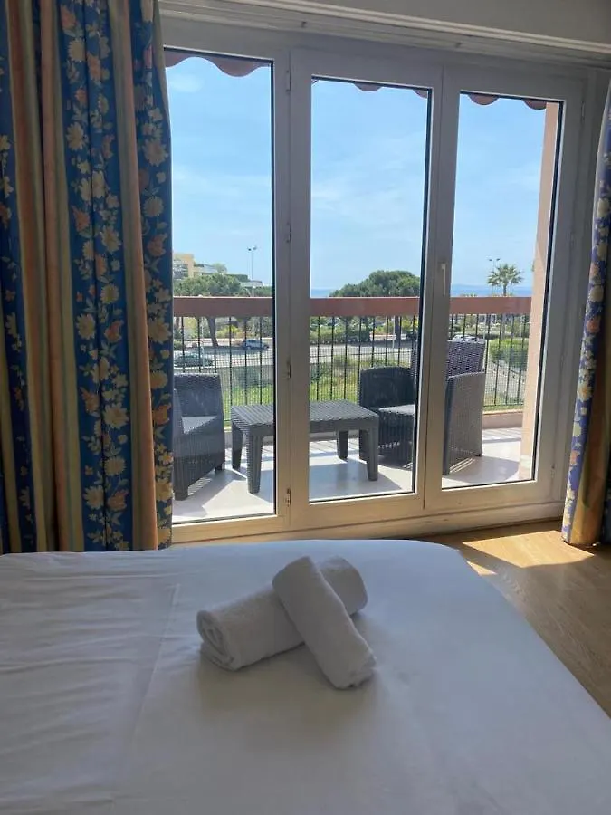 ***  Resothel Le Gabian Hotel Saint-Laurent-du-Var France